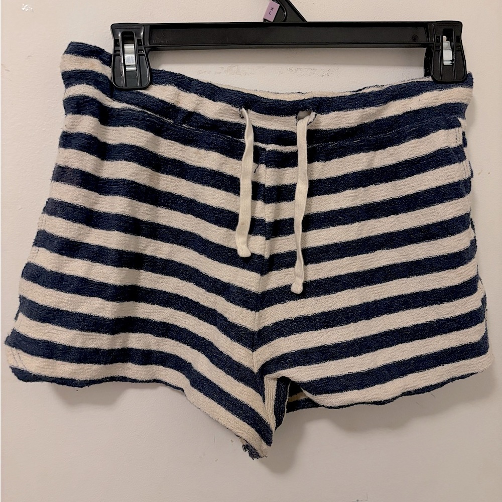 Old navy, white and navy striped mini shorts,